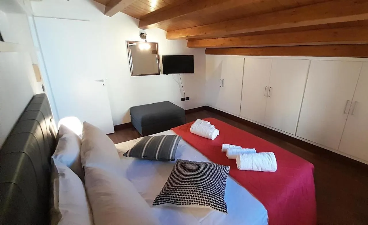 Terrace With View Attic In Old Town Ballarhome パレルモ 0*,